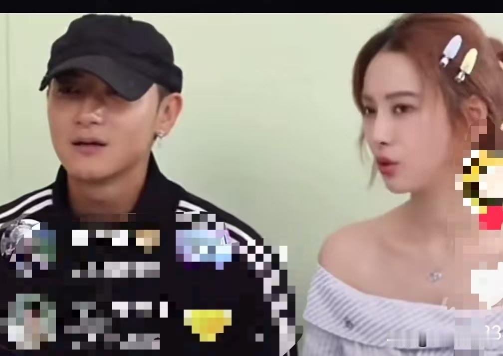 黄子韬又被网友整破防了
       黄子韬和徐艺洋直播，网友评论他，老登，又被