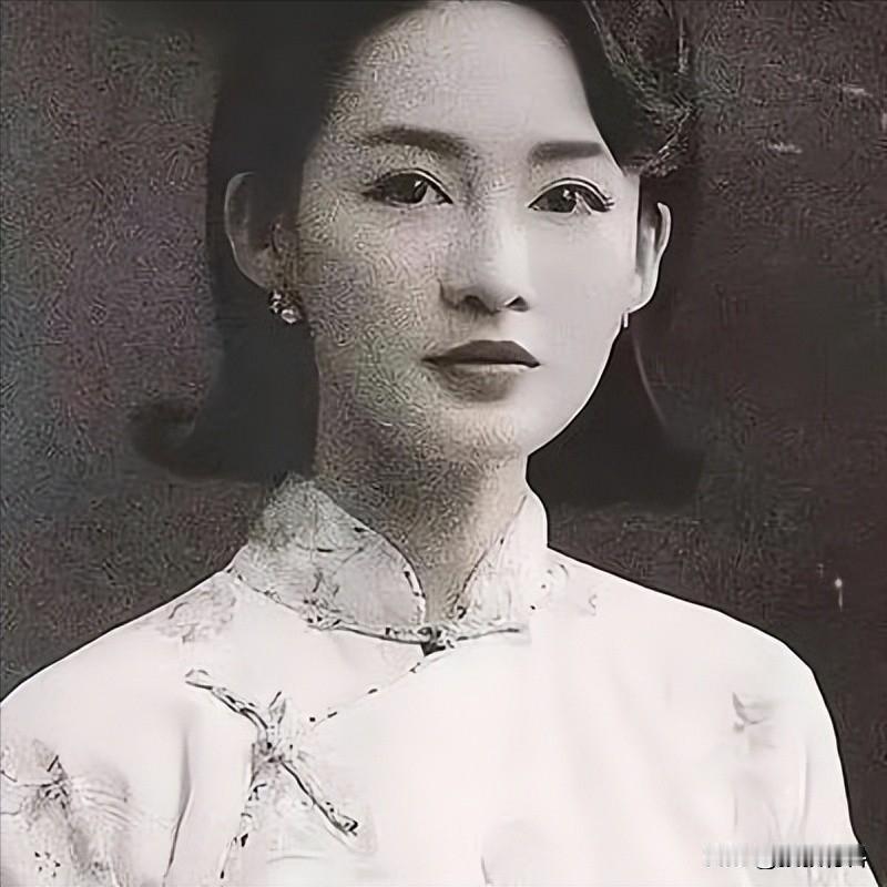 [微风]1918年，一女子结婚6年不能生育，被丈夫赶出家门。之后，她被一名年轻军