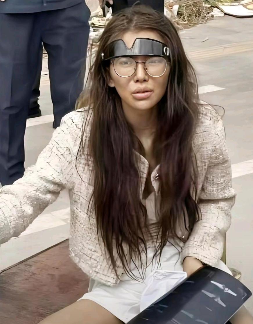 又一网红在柬埔寨凋零，吴某桢，福建建瓯人，曾是抖音网红（粉丝2.4万）。
202