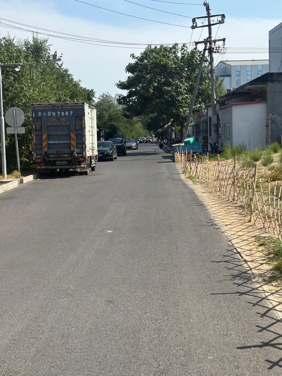 北京的小米SU7太多了，过江之鲫。 ​​​
