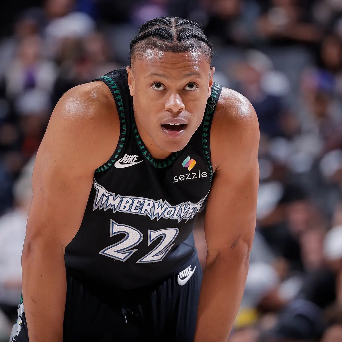 狼记Hine：杰伦·克拉克3年1000万留队。NBA自由球员市场