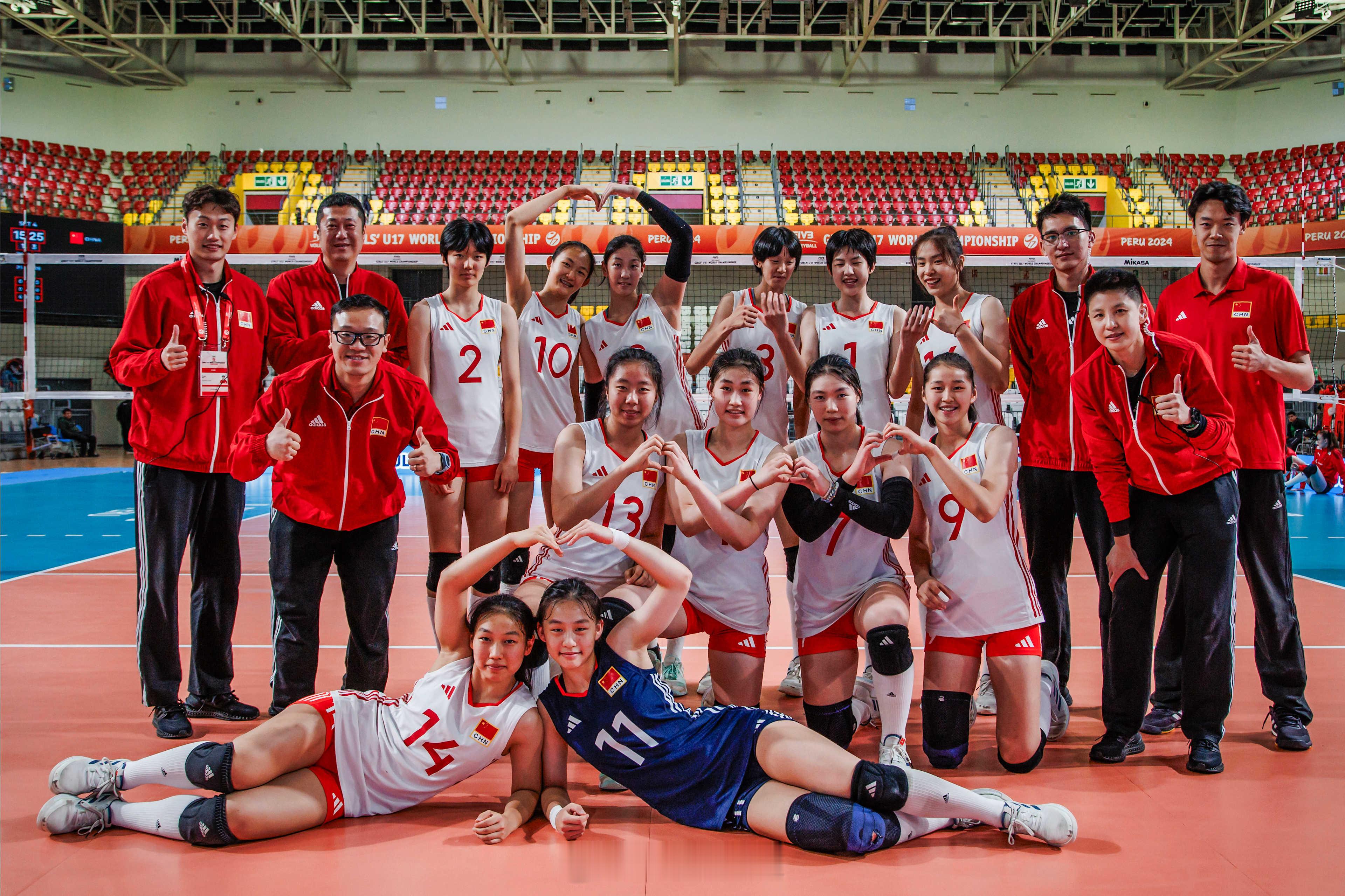 【#2024女排U17世锦赛# 中国队3比1力克土耳其开赛两连胜】北京时间19日