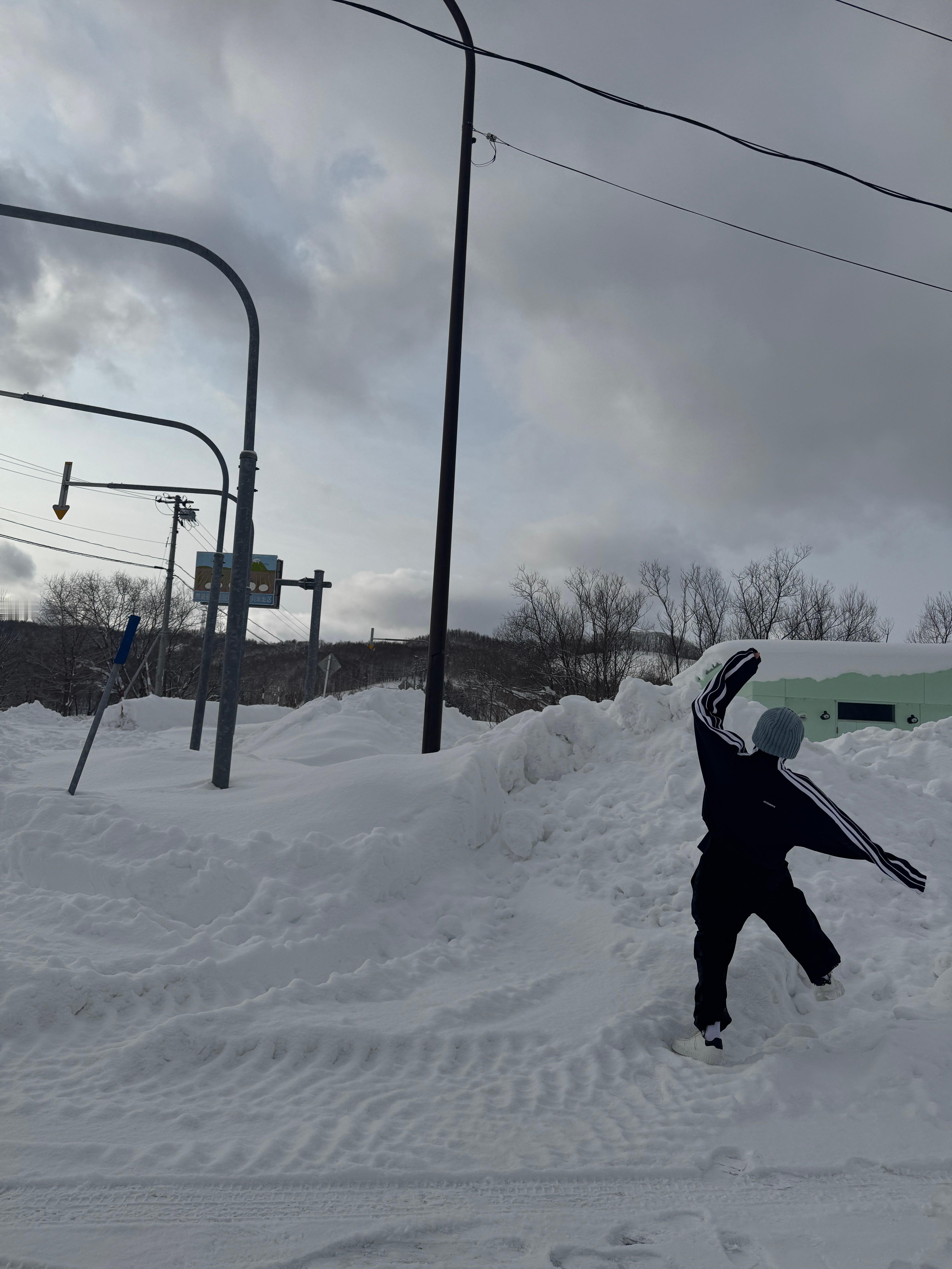 我哥哥来给我过情人节了 