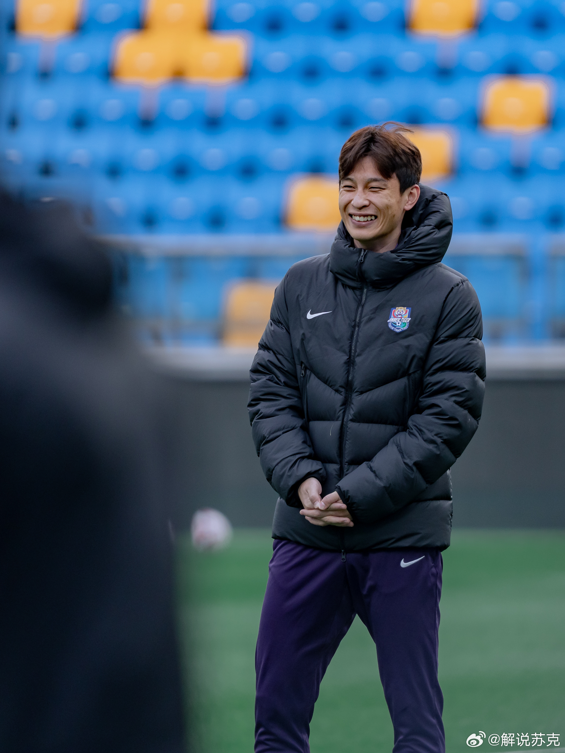 早上好呀，钻粉金粉铁粉们！明儿歇班两天啦~早呀！ 