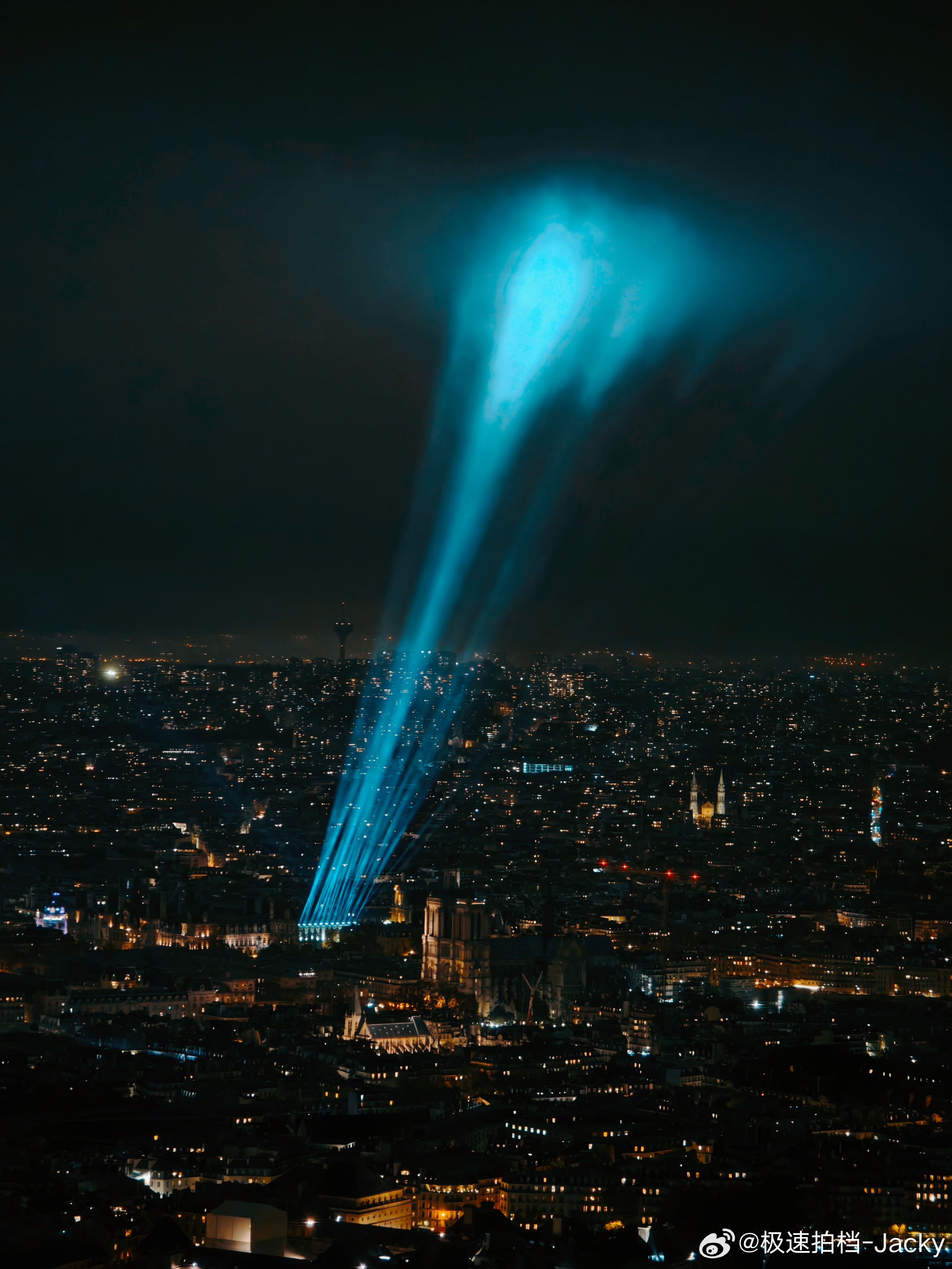 法兰西防御塔[并不简单]这么看，小米17 PM照相真的还行，晚上不要碰超广角就好