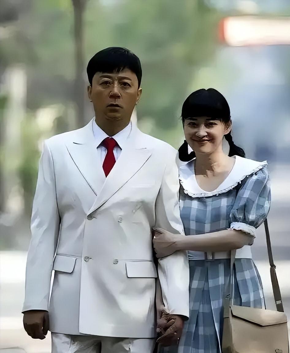 演员梅婷说：“拍父母爱情，片酬300万，郭涛只有8.8万。44集，一集两千块，女