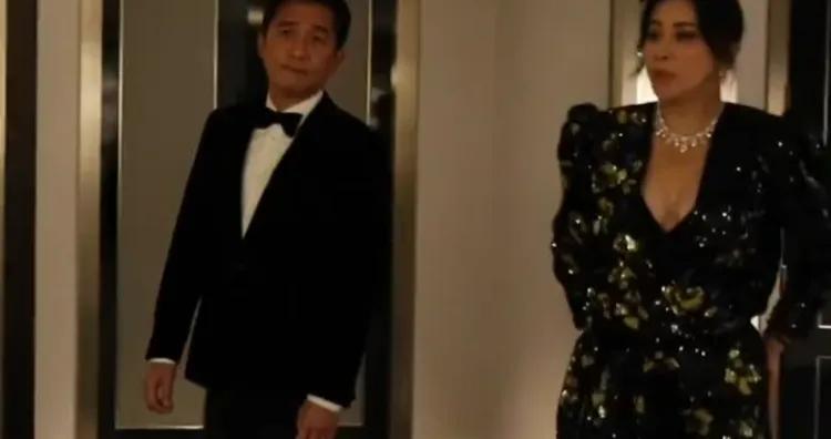 刘嘉玲和梁朝伟的婚姻一直备受关注，他们结婚已经15年，但一直没有孩子。此外，他们