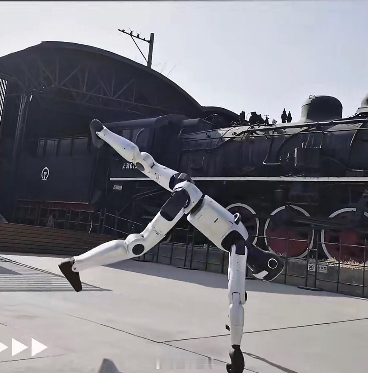 上春晚的机器人卖爆了今年春晚最震撼的，不只是热闹，而是中国机器人真正站上了世界舞