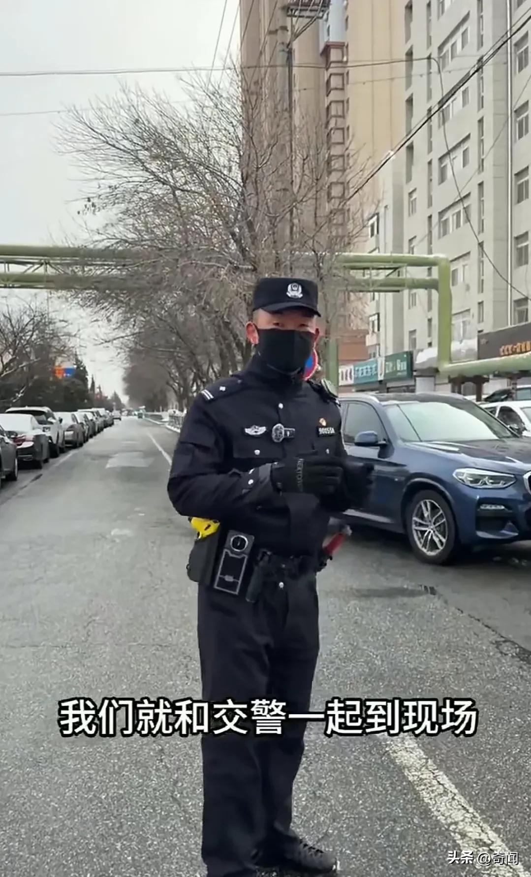 真解恨，一人逆行致全小区受罚，女司机逆行还大言不惭“天天都这样走”，被网友发视频