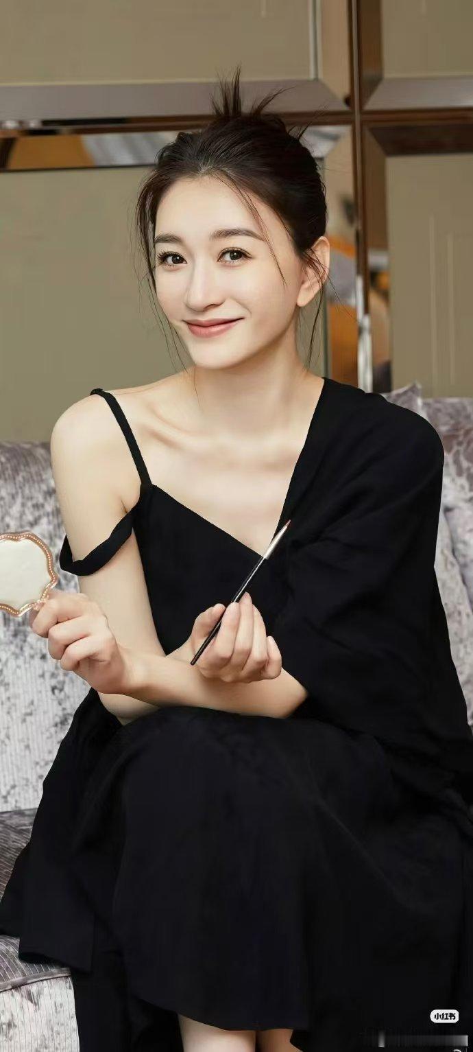 李小冉 养成系真的看哭了，李小冉在《我会等》里进步好大，努力终有回报 