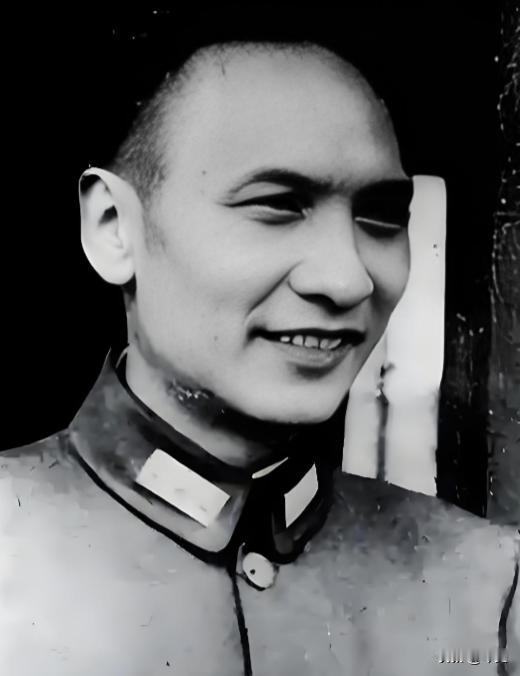 1949年，蒋介石给云南省主席卢汉下了密令，就地处决93名爱国志士，就在卢汉夹在