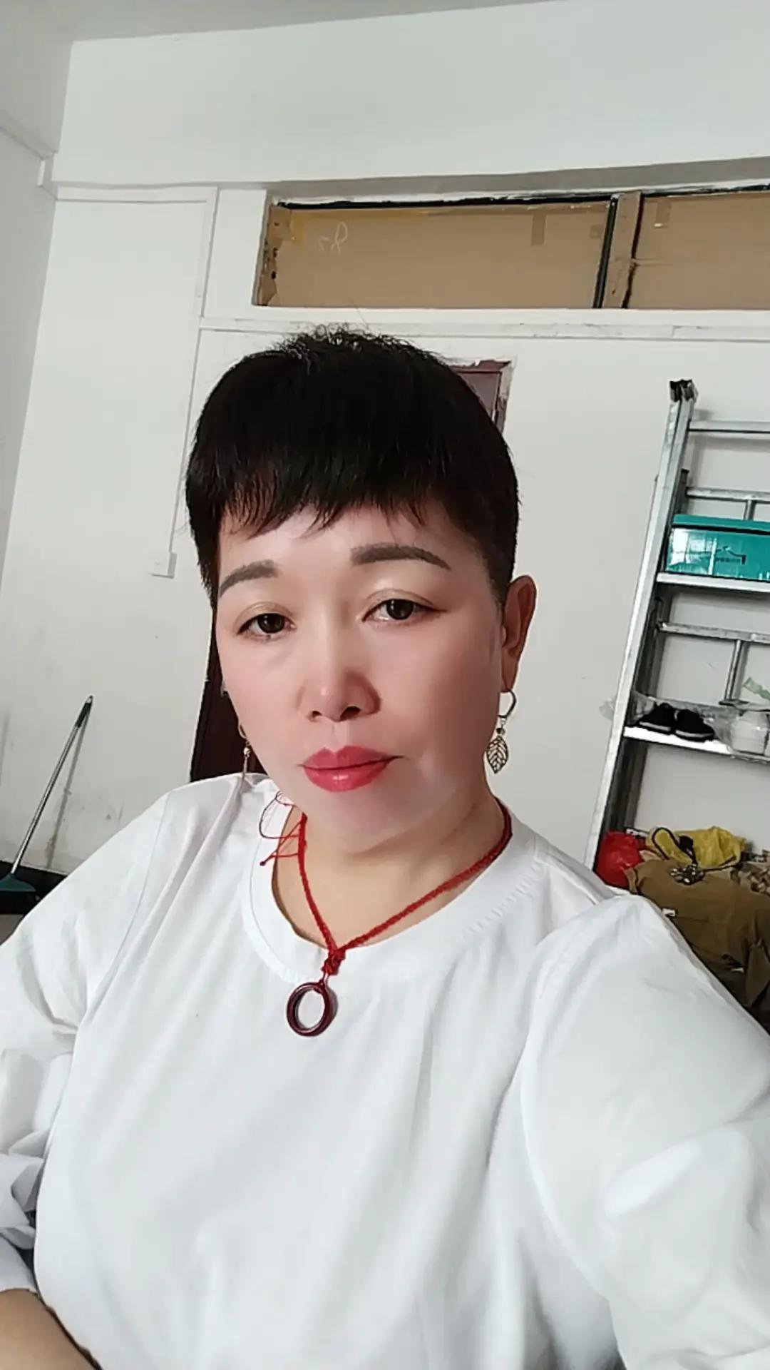 说不出的心酸 除了坚强别无选择 家庭责任与担当 做人太难了 进退两难