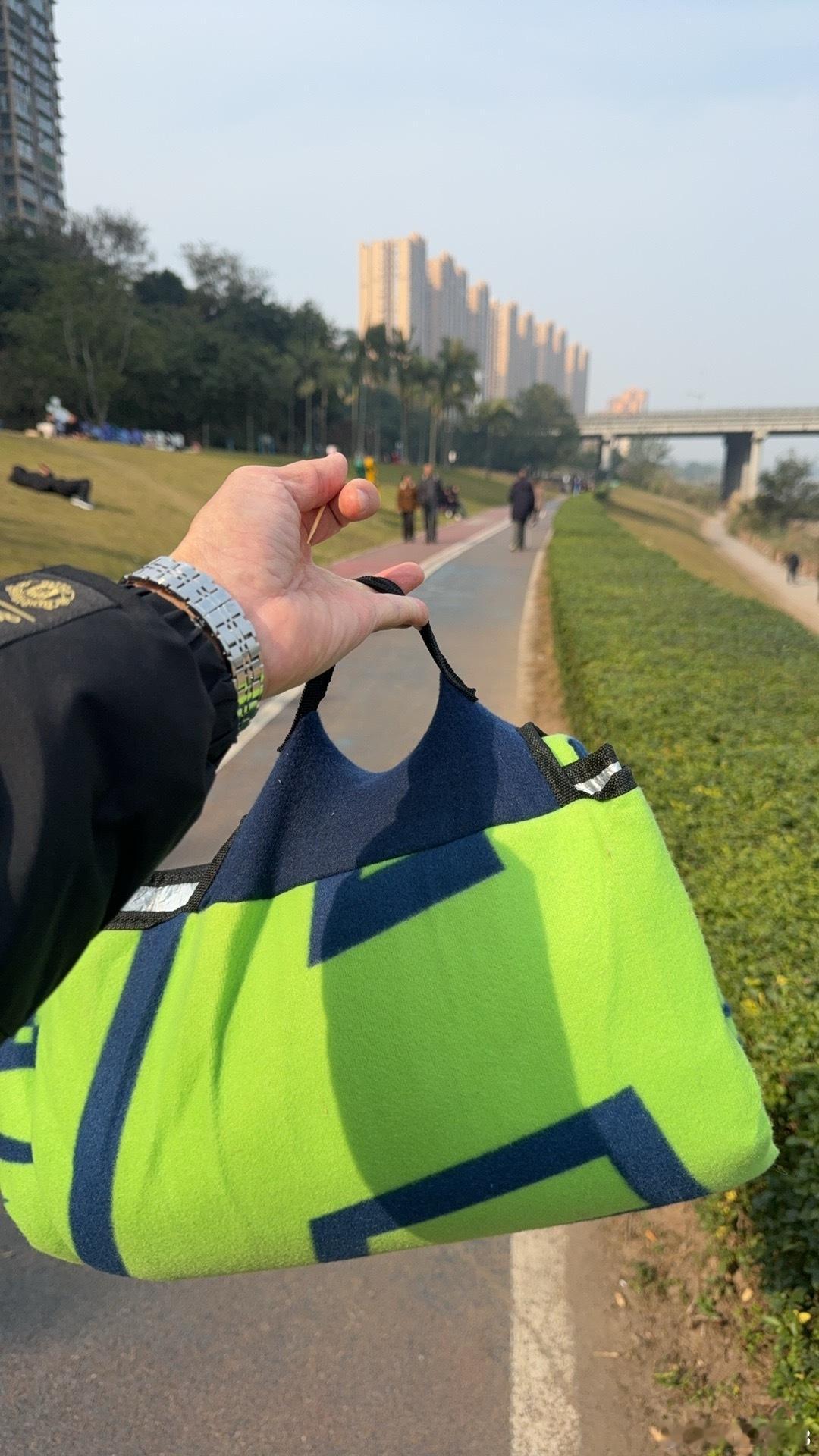 晒晒太阳，去去班味 乐山·滟澜洲乐活中心