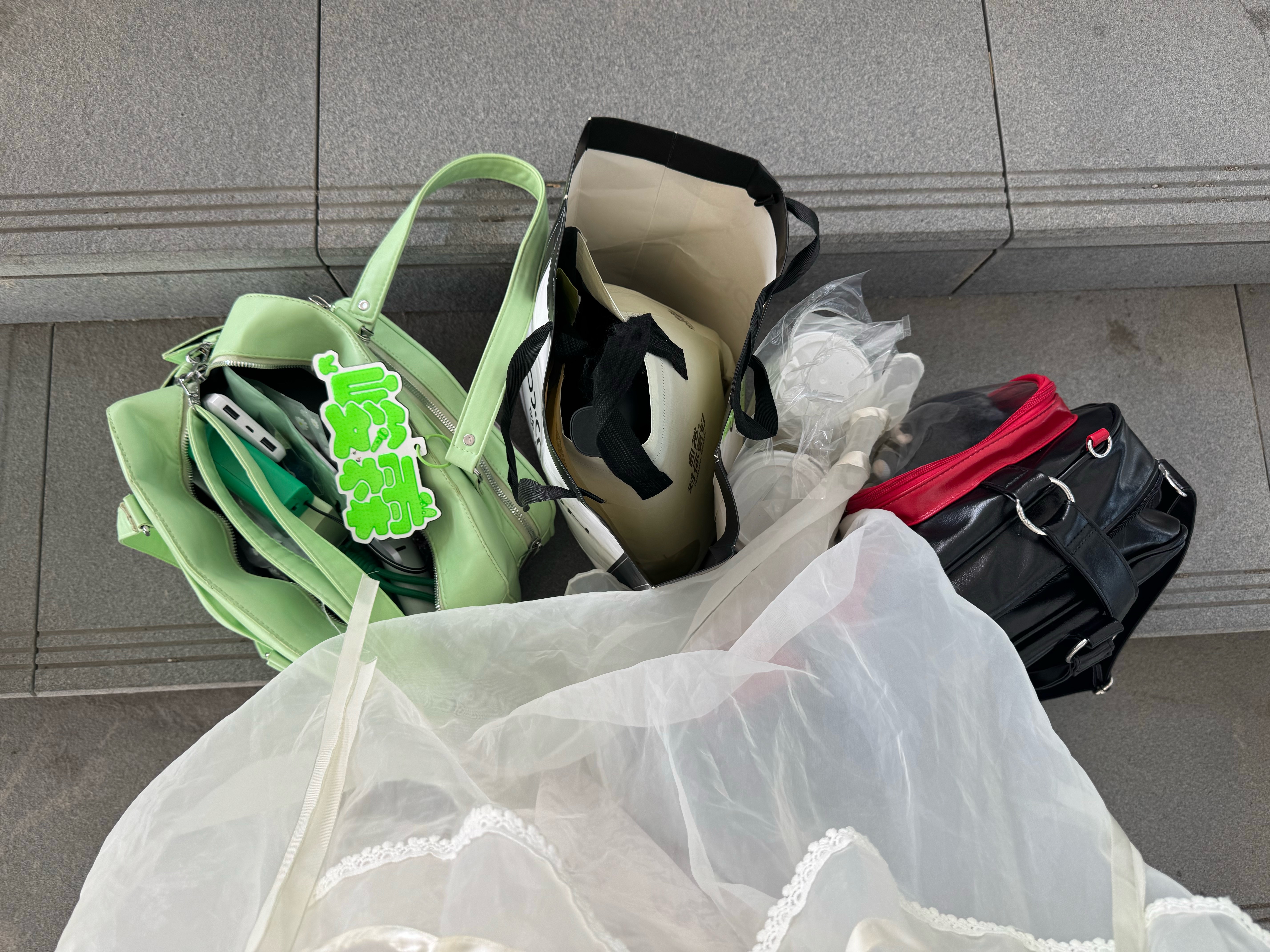 如果我有罪，请让法律制裁我，而不是让sdfj，这么糟蹋我