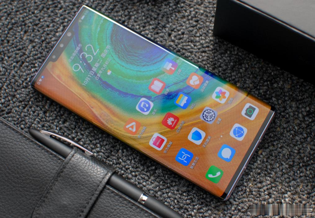 买手机为什么有人边骂边买我还记得当时我上大学的时候，我室友想换台手机，他攒了一些