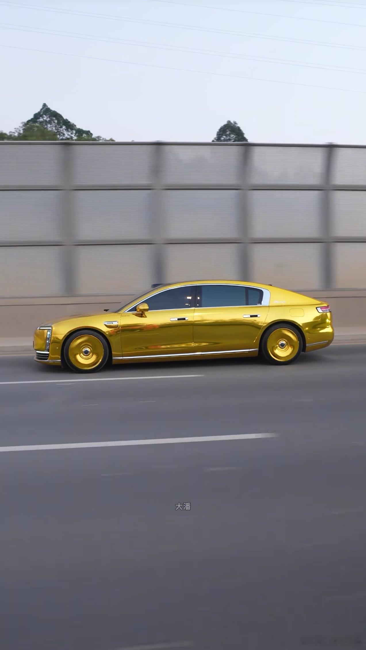 金色的尊界S800，会玩回头率真的爆表 