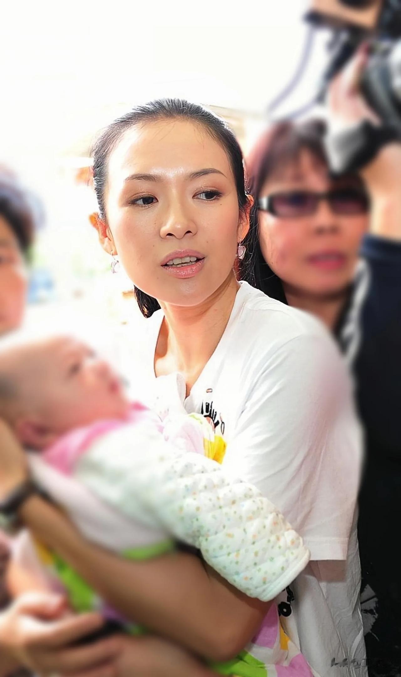 章子怡说:我去过很多地方，吃过很多美食，山珍、海鲜各式各样，不过我最喜欢的是面食