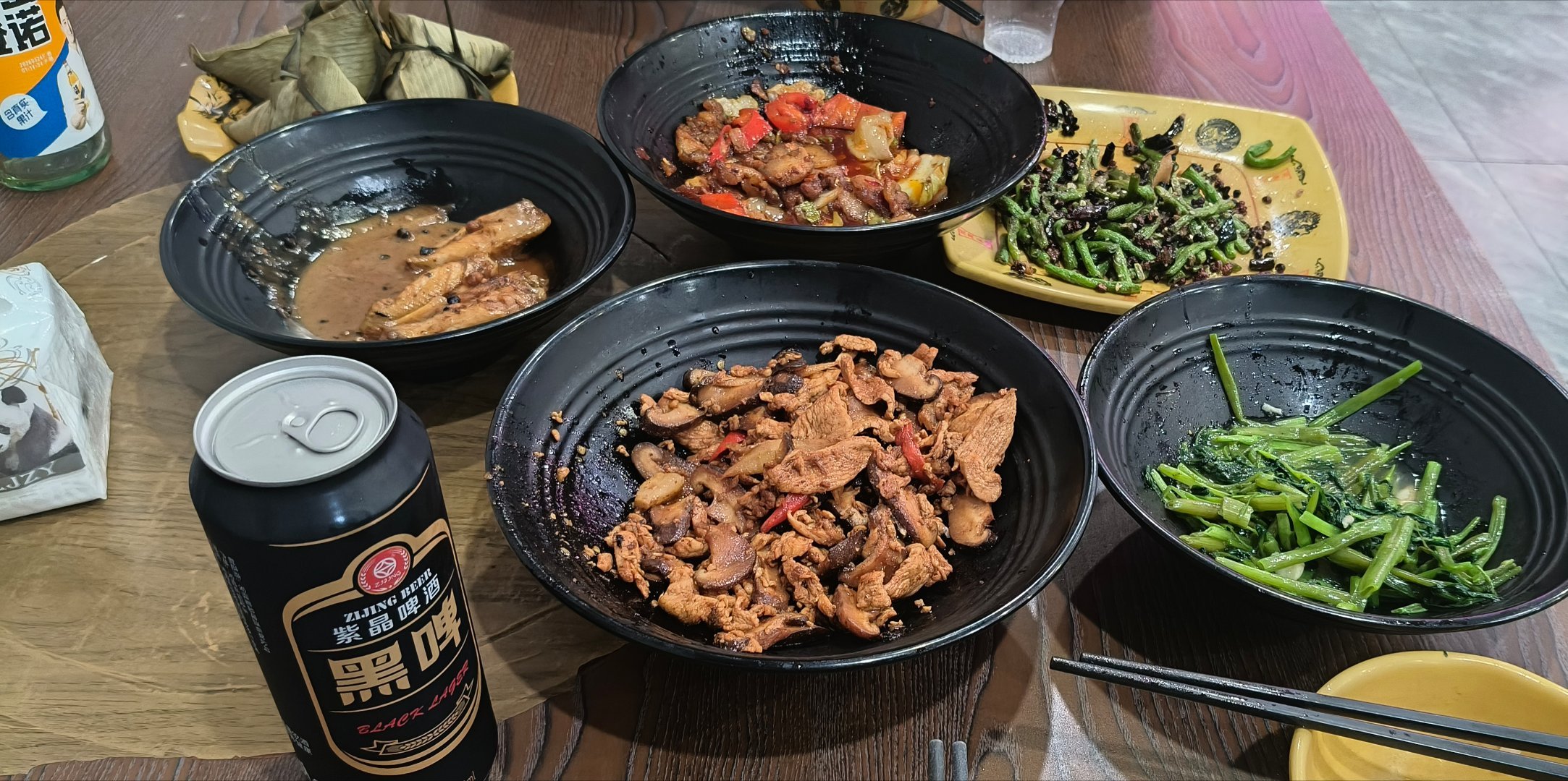 虞书欣 起晚了，独自一个人的干饭时光 