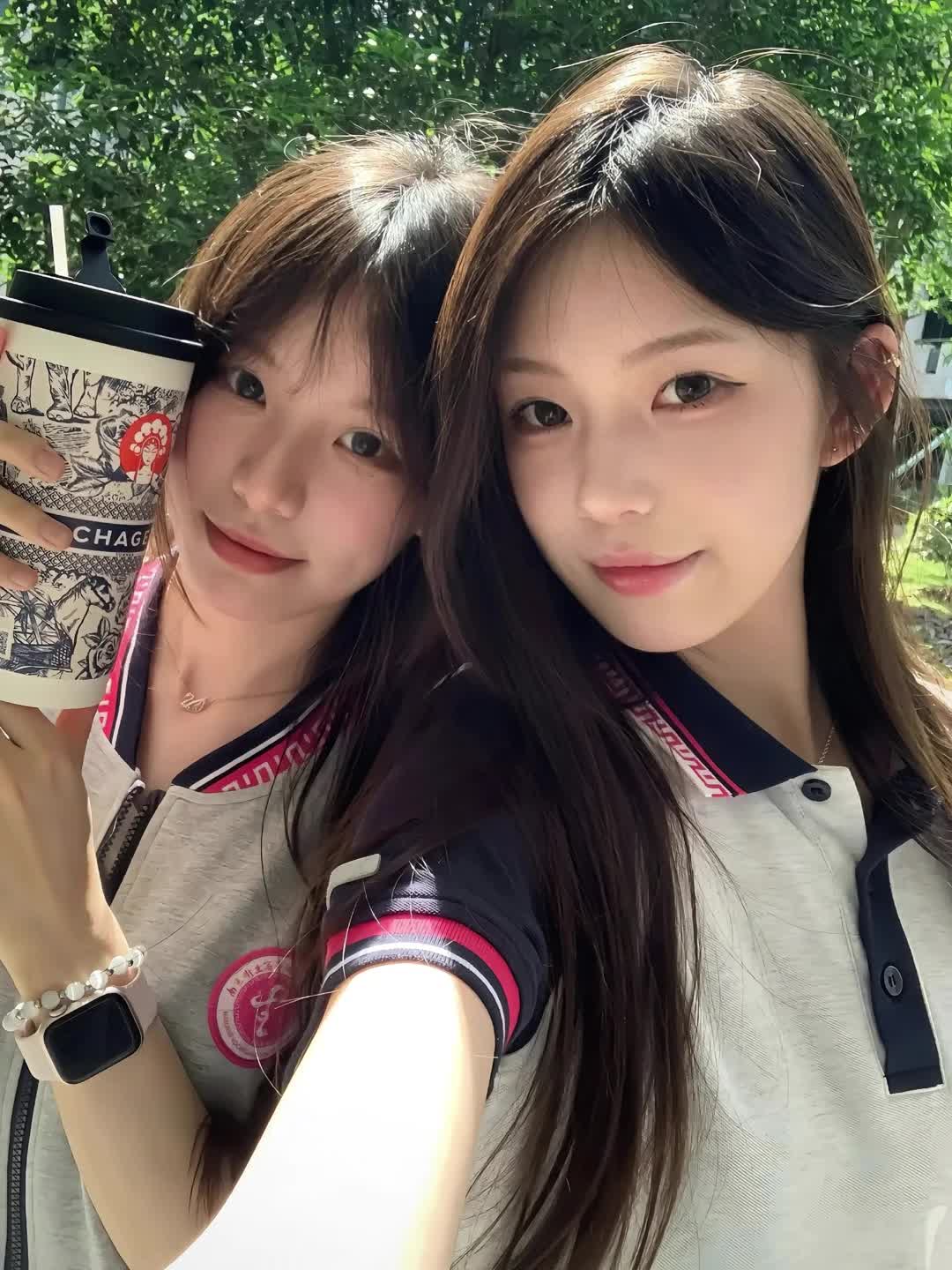 再听一遍青花瓷 敬我们的初相识.