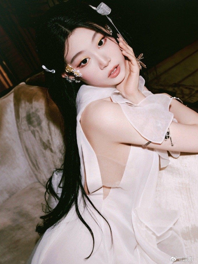 沈佳润给粉丝写的信 读完这封长文，真的会被这份真诚打动。她说认真看完了粉丝写的每