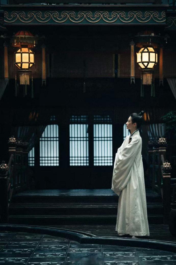 杨雨潼八公子正在加急赶制话本中杨雨潼回应藏海传2 杨雨潼回应藏海传2：八公子正在