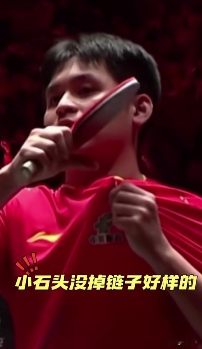 楚钦的"熊猫”球🏓
马克宏总统忍俊不禁
小石头诗栋不负众望
风口浪尖
王皓振臂