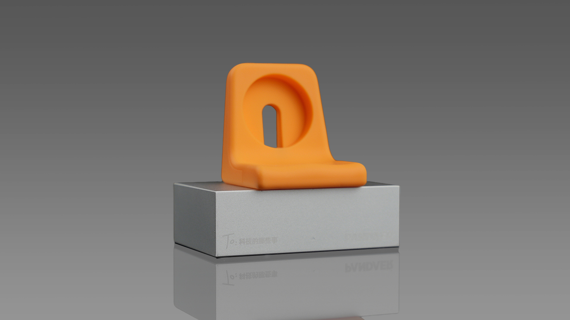 发现一个很有意思的iPhone 17PM手机壳：魅族PANDAER超级马力妙磁抗