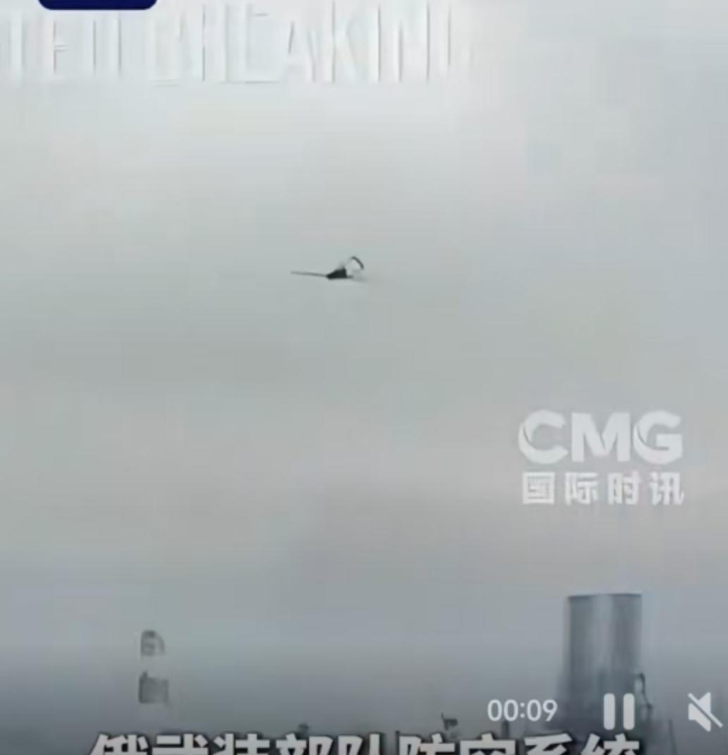 当地时间6月18日，莫斯科夜空被刺耳的防空警报声撕裂。这座距离俄乌前线数百公里的