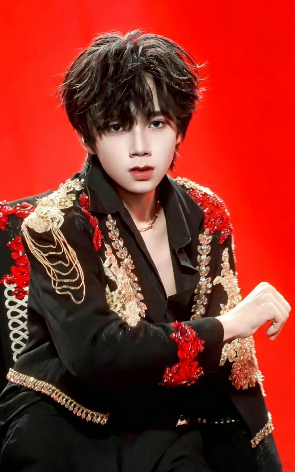 王橹杰杀青太帅了这张，好想卜一个哦！！！！