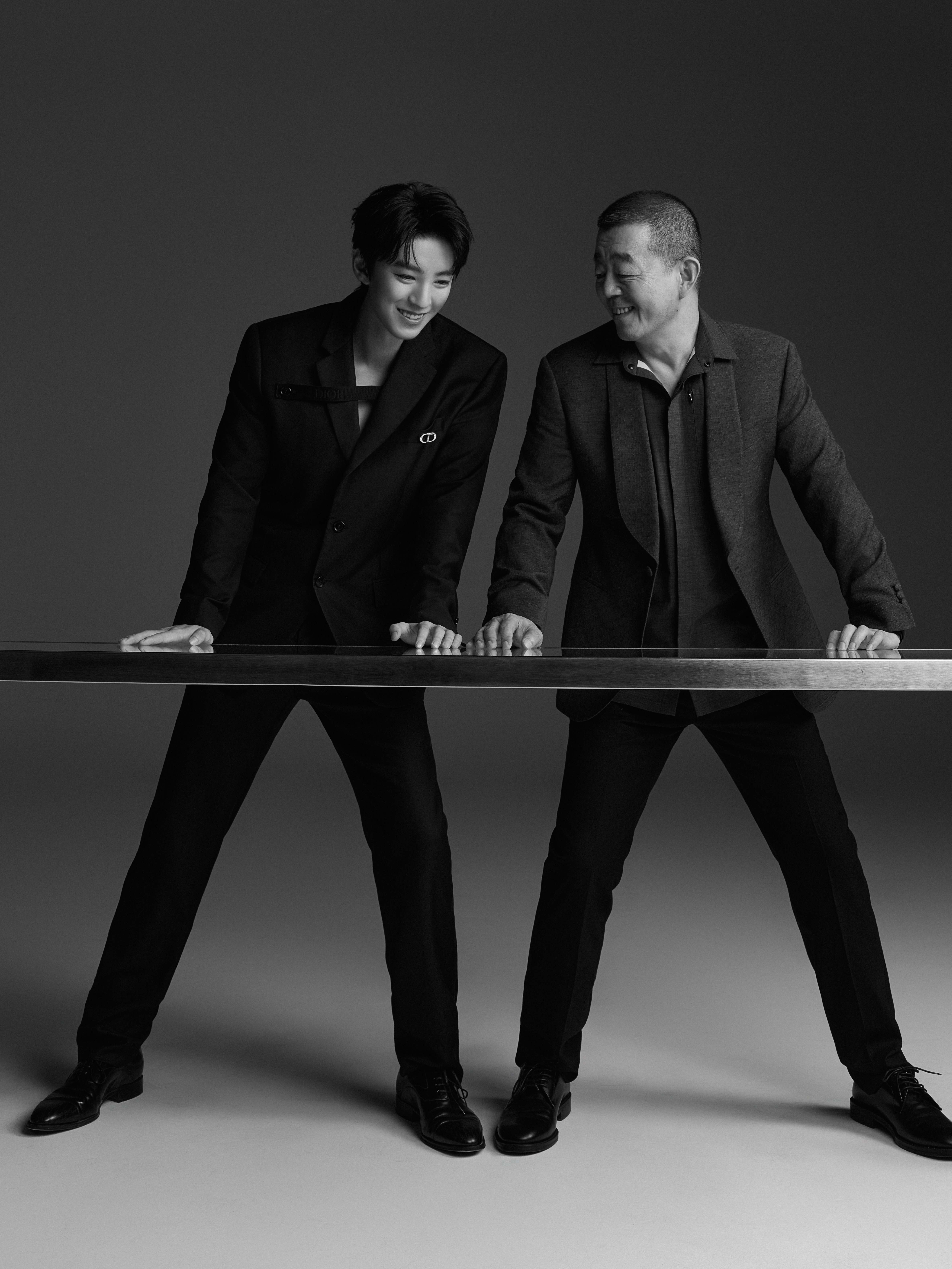 顾长卫王俊凯人民艺术家封面 顾长卫、王俊凯登《人民艺术家》封面，《刺猬》中的人物