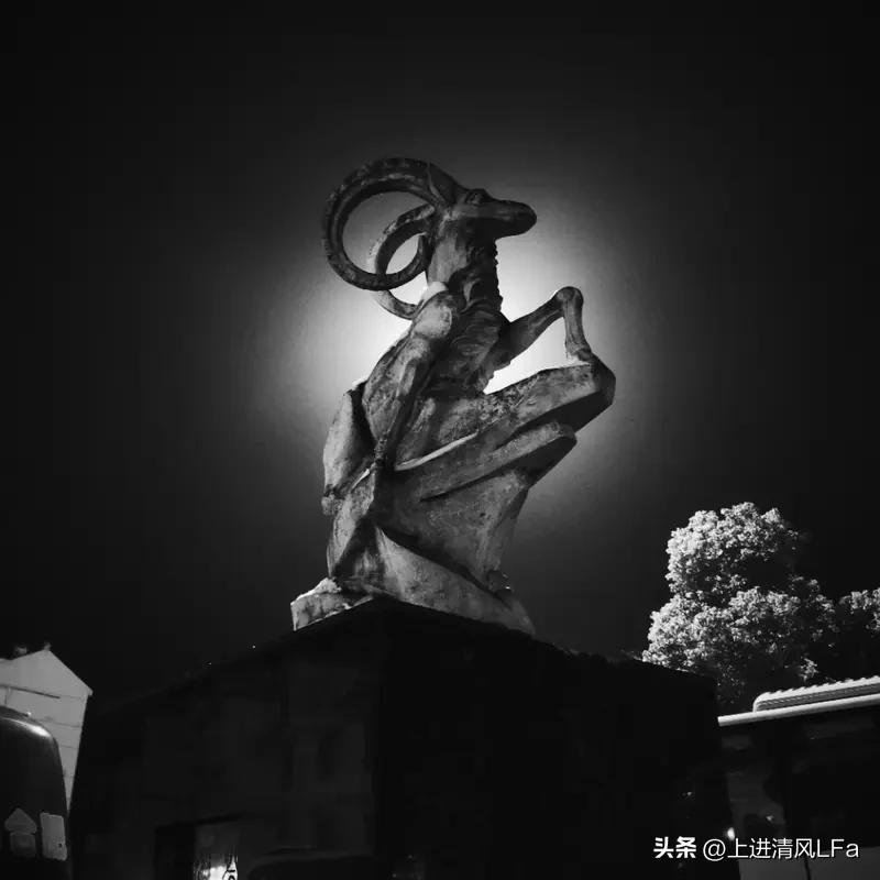 2026年6月14日，白羊座运势有不少亮点。这天想法目标清晰、条理明确，找准了前