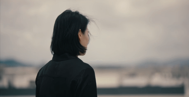 时差一万公里 胡杏儿  专注主流剧的胡杏儿太会选！《时差一万公里》家庭戏份烟火气