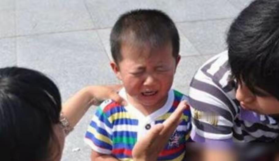 别再犯这个错误！99%的父母都忽略了孩子的“情绪管理
确实，许多父母在育儿过程中