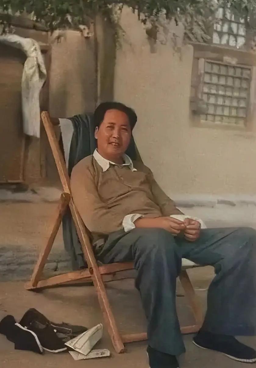 1936年5月，红军东征回师后，毛主席住在延川县太阳寺一个老乡家里。
有一天，警