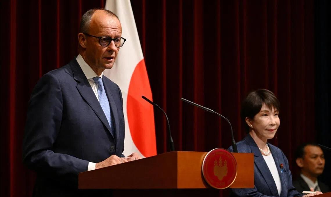 德国总理默茨：德日亲近如邻居 
     德国总理默茨10月28日至29日访问日