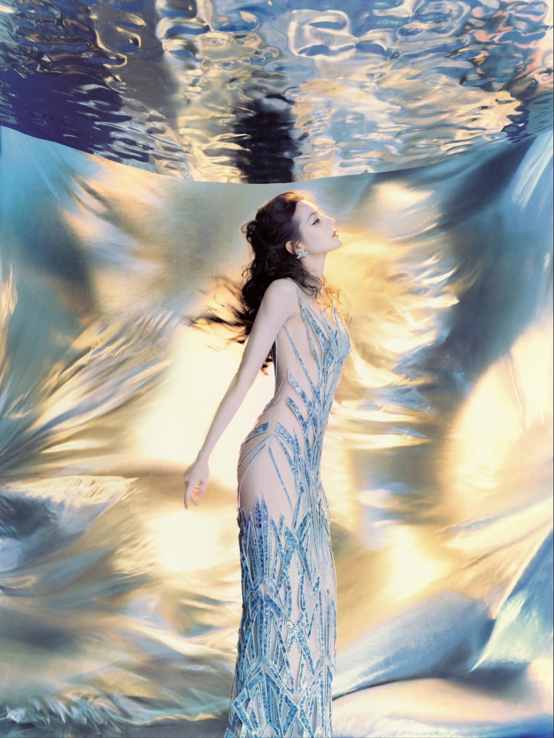 “秋水为神玉为骨”迪丽热巴