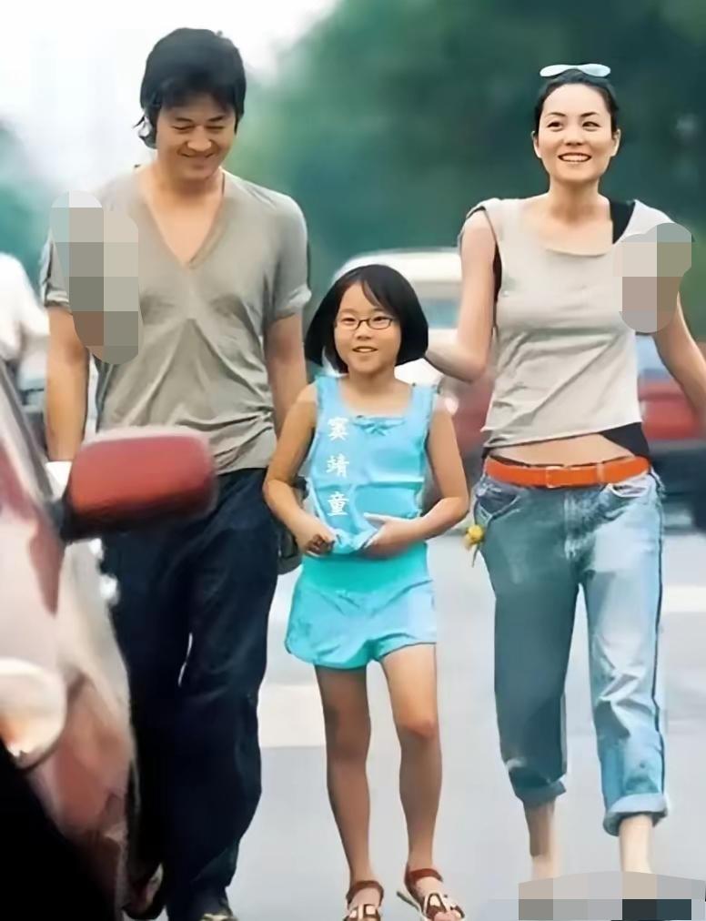 这张就照片为什么两个人看着很邋遢，差点没认出来，你能认出她们俩是谁吗？