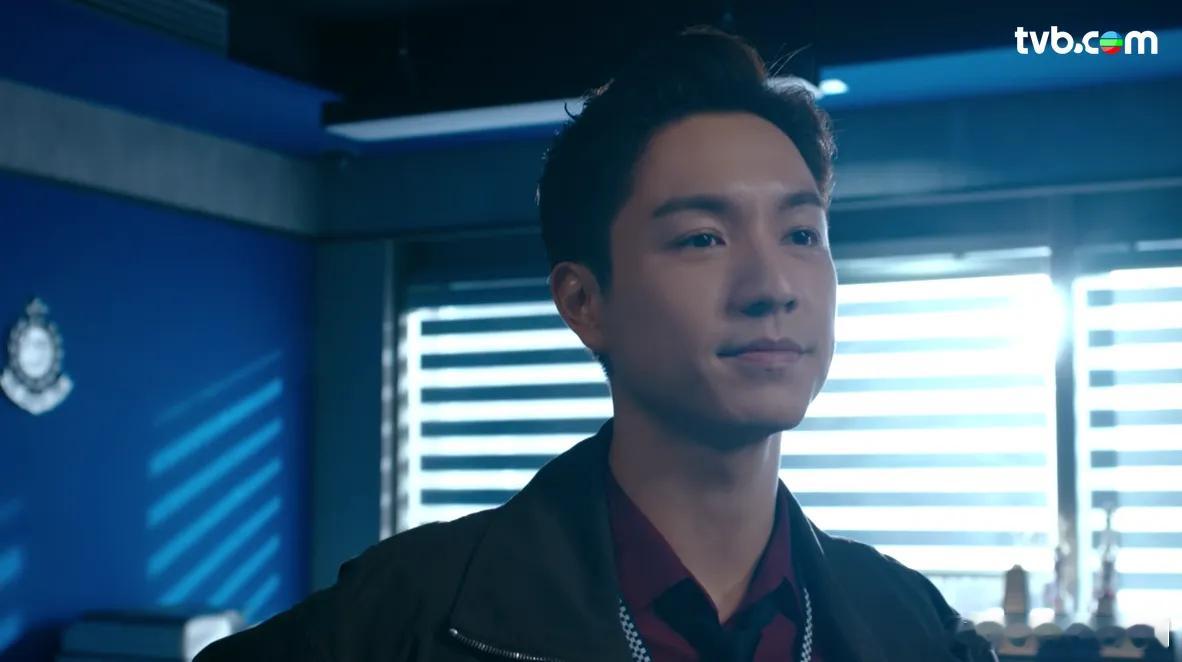 非常檢控觀｜吳偉豪登場兩集成焦點 撇甩朱凌凌形象被讚演古惑仔有驚喜.《非常檢控觀