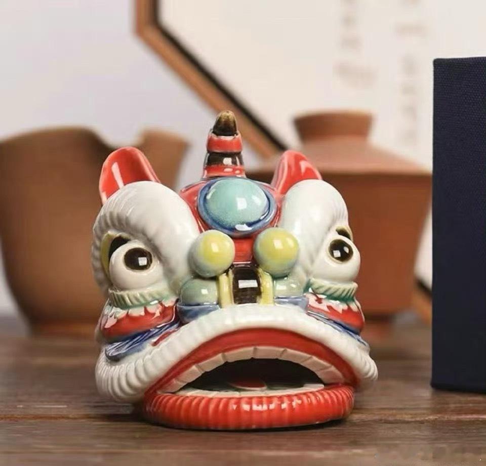 给【铁粉】抽一个醒狮陶瓷摆件点赞就可以！  抽奖详情