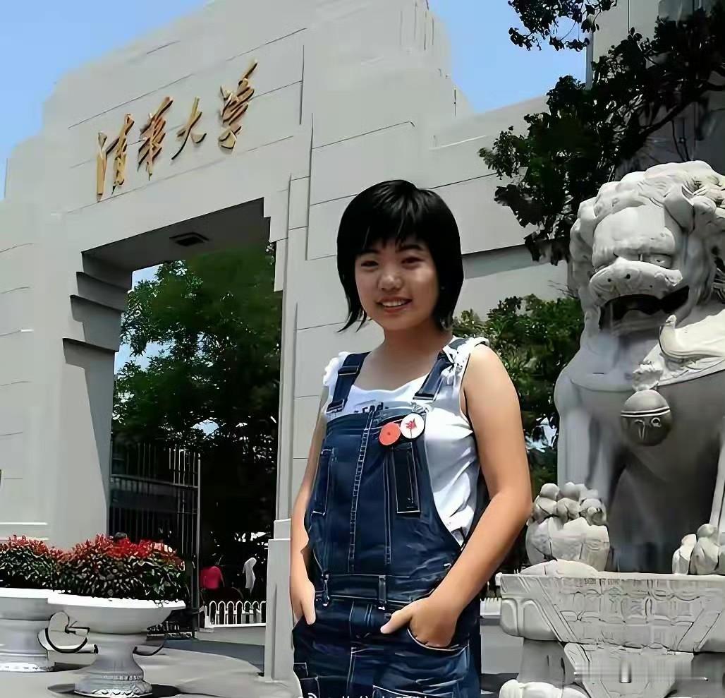 蒋方舟确实命好。她的人生简直像开了“绿色通道”！

7岁写作，9岁出书，12岁全