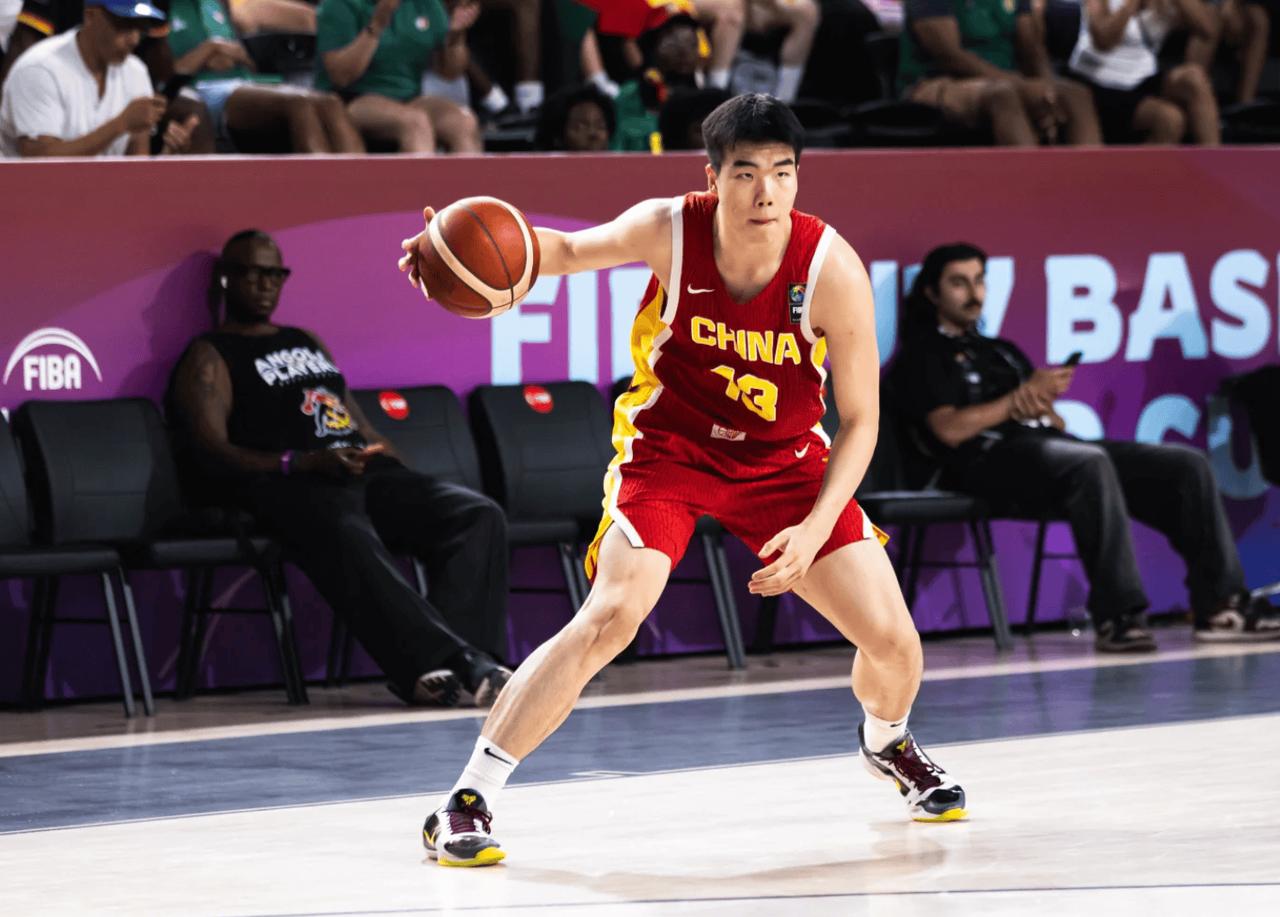 被对手一波流带走！

U17男篮世界杯，中国男篮78-87加拿大，被对手爆抢40