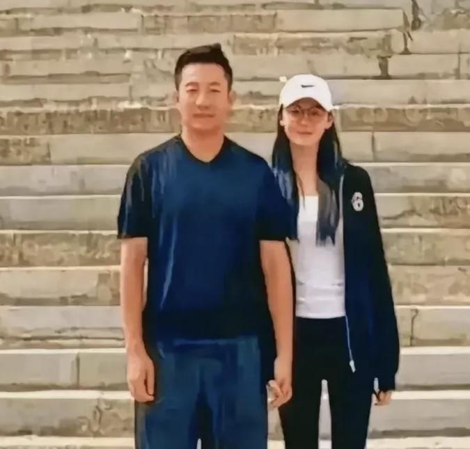 现在社会就缺少敢讲真话的人，张颖颖明明说的都是一些事实，但有人却偏偏说她疯了！