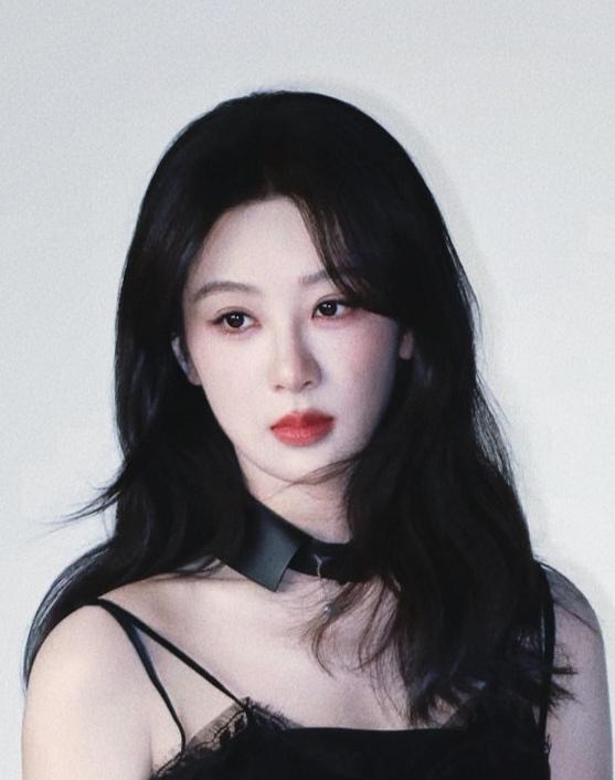 你是不是被这场娱乐圈纯爱追星名场面戳中了！真的百看不厌！
 
舞台上的王嘉尔，妥