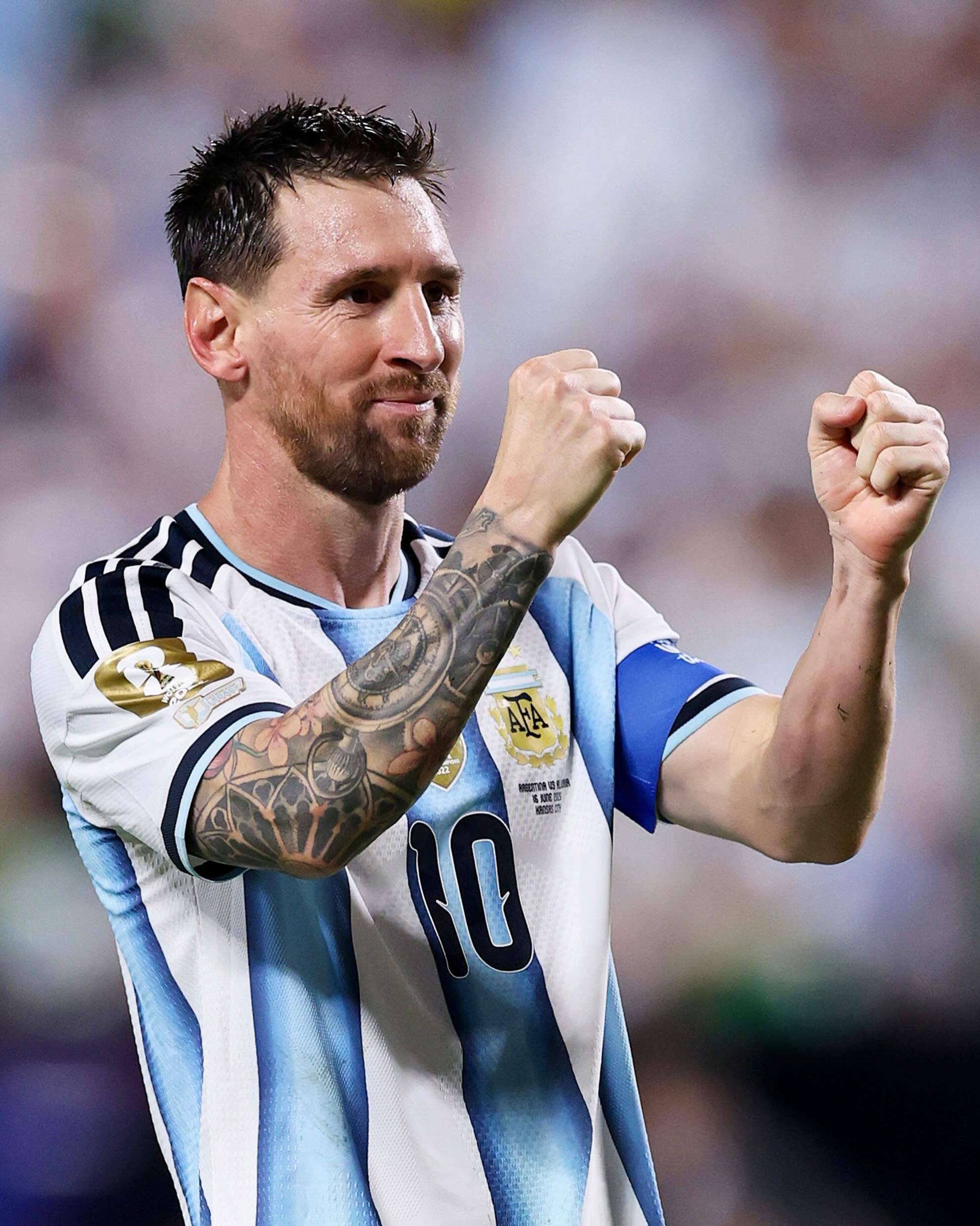 国际足联主席因凡蒂诺祝贺梅西： 祝贺世界冠军🇦🇷 在世界杯上打进了他的第16