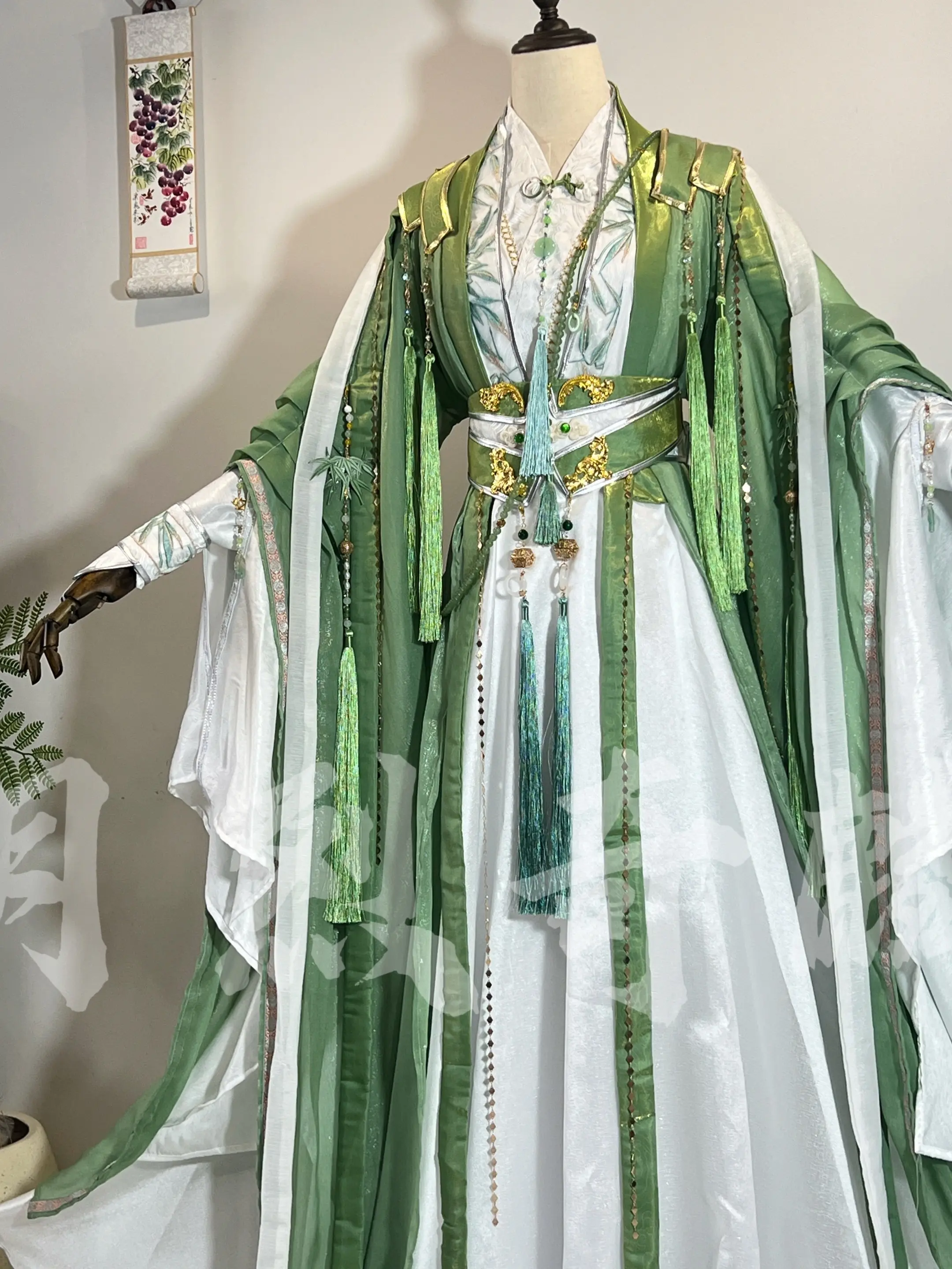 渣反 | 沈清秋cos服。艾特沈老师穿上确保顺利完成任务