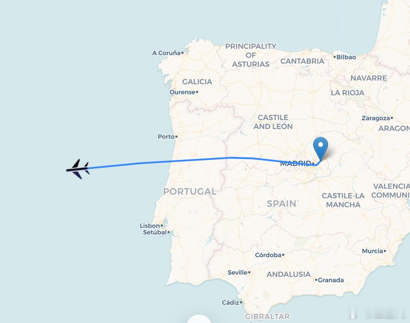 西班牙王室 🇪🇸7月18日，阿斯图里亚斯公主莱昂诺尔和妹妹索菲亚公主分头坐两