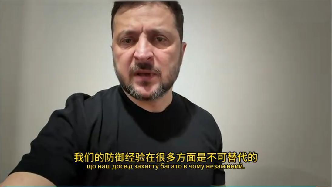 继英、法、德等欧洲国家下场对美国表示支持之后，泽连斯基也抓住机会向美国表忠心：我