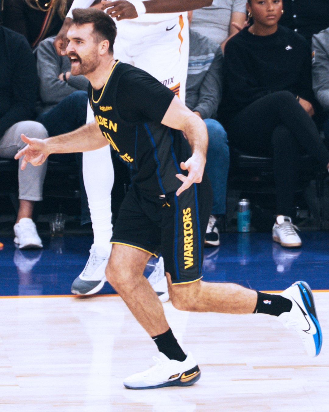 斯宾塞20分，6篮板，4助攻，2抢断。勇士逆转太阳