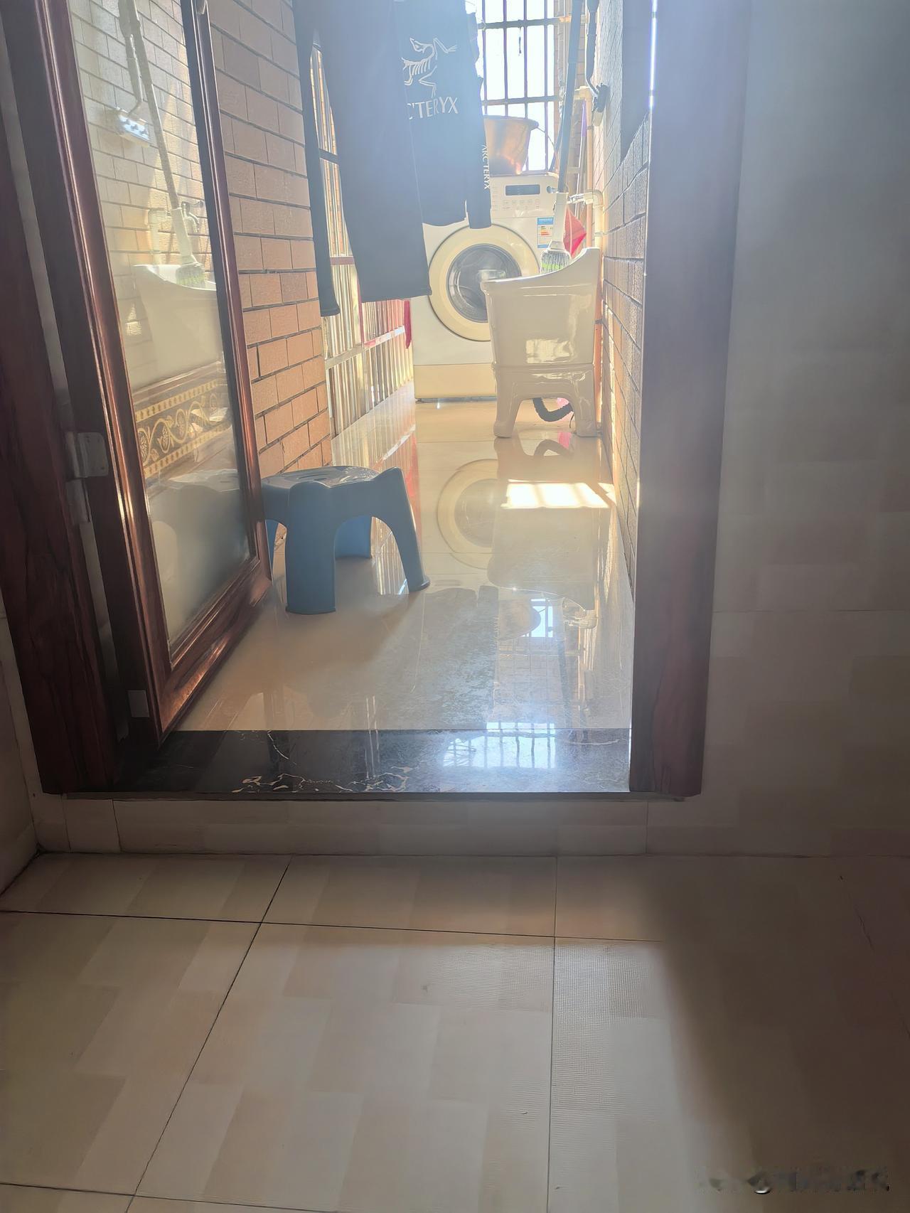 今年南方的天气可真是极好啊，也没有多少冷的日子。
1月13日又是一个太阳天，开心