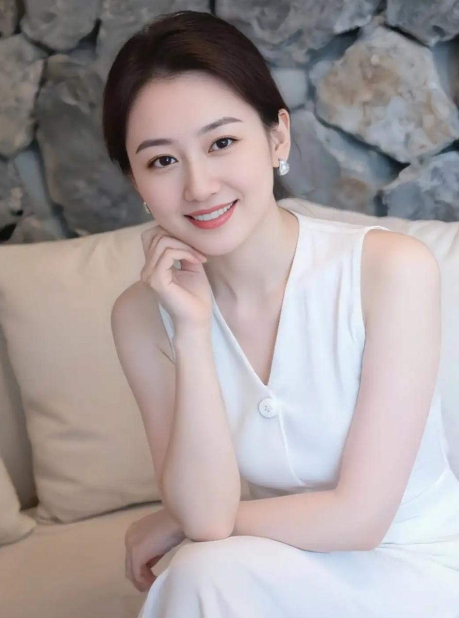奉劝各位：
身体条件允许的情况下
人在精力旺盛的时候，
应痛快地去爱去经历，
不